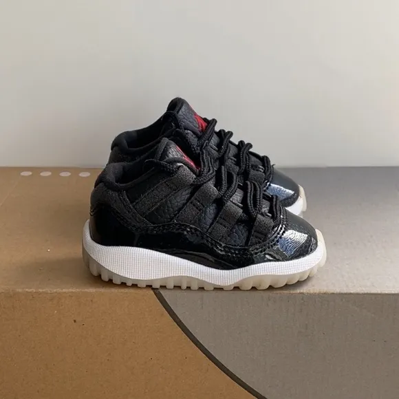 Nike Air Jordan 11 Retro Low “72-10” Toddler Sneakers- SZ 4 C