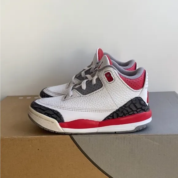 Nike Air Jordan 3 Cement Fire Red Toddler Kids Sneakers - SZ 8 C
