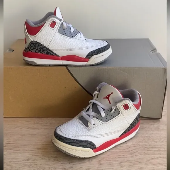 Nike Air Jordan 3 Cement Fire Red Toddler Kids Sneakers - SZ 8 C