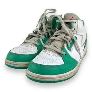 Nike Air Jordan Flight  Unisex‎ Kids Size - 2Y White and Mint Green