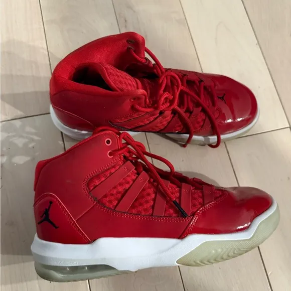 Nike  Air Jordan Max red leather sneakers boys 6Y