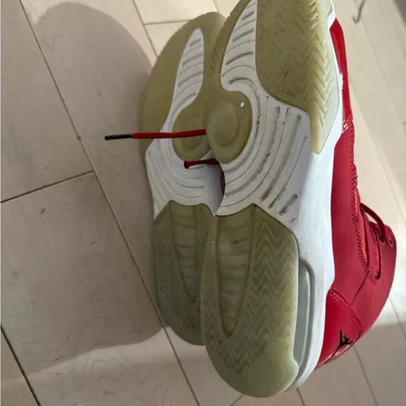 Nike  Air Jordan Max red leather sneakers boys 6Y