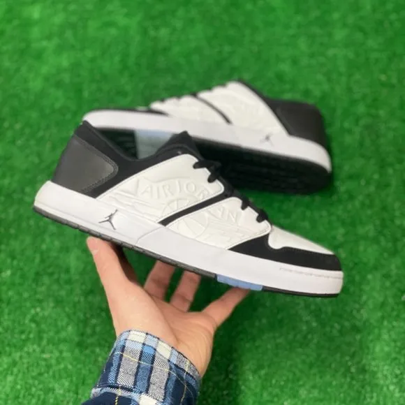 Nike Air Jordan Nu Retro 1 Mens Casual Shoes Black White DV5141-100 VNDS Size 8