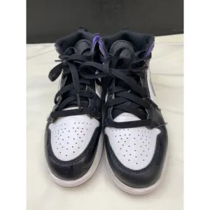 Nike Air Jordan Unisex Kids White Black Purple Sneakers Shoes Size 1.5 SKU 6717