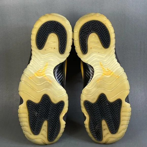 Nike Air Jordan Future GG sneaker shoes womens size 9 (Y7)