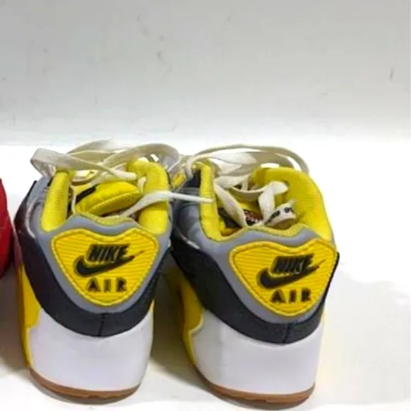 Nike Air Mak kids size 1Y