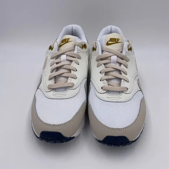 Nike Air Max 1White / Beige Womens Shoes