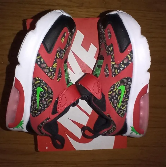 Nike Air Max 200 toddler size 10 NIB fruit