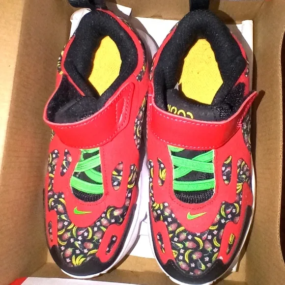 Nike Air Max 200 toddler size 10 NIB fruit