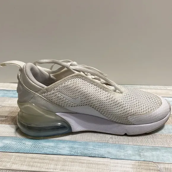 Nike Air Max 270 Sneakers