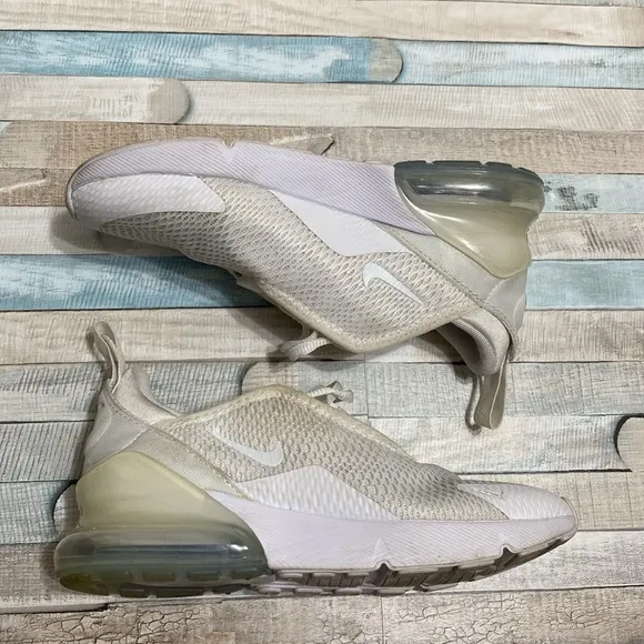 Nike Air Max 270 Sneakers