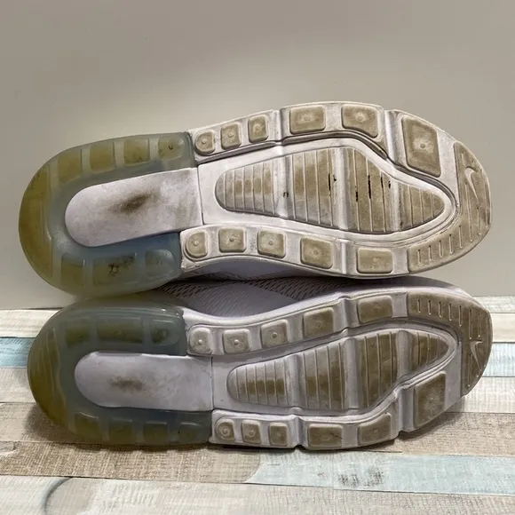 Nike Air Max 270 Sneakers