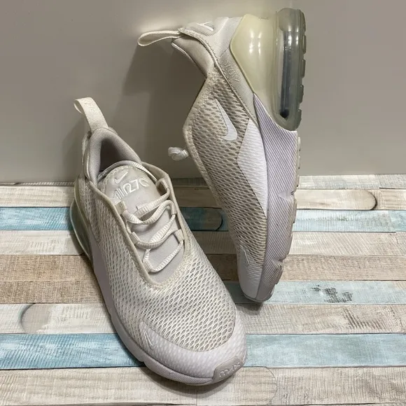 Nike Air Max 270 Sneakers