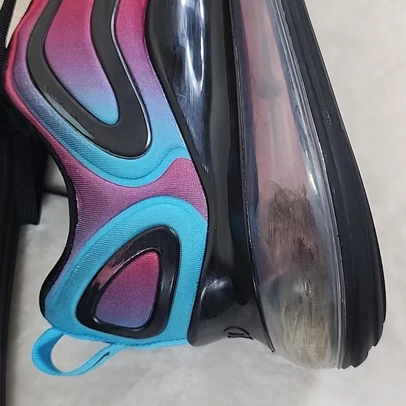 Nike Air Max 720 Multicolored Ombre Athletic Sneakers