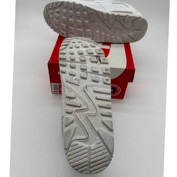 Nike Air Max 90 Essential Sneakers All White Classic Shoes Size 8.5