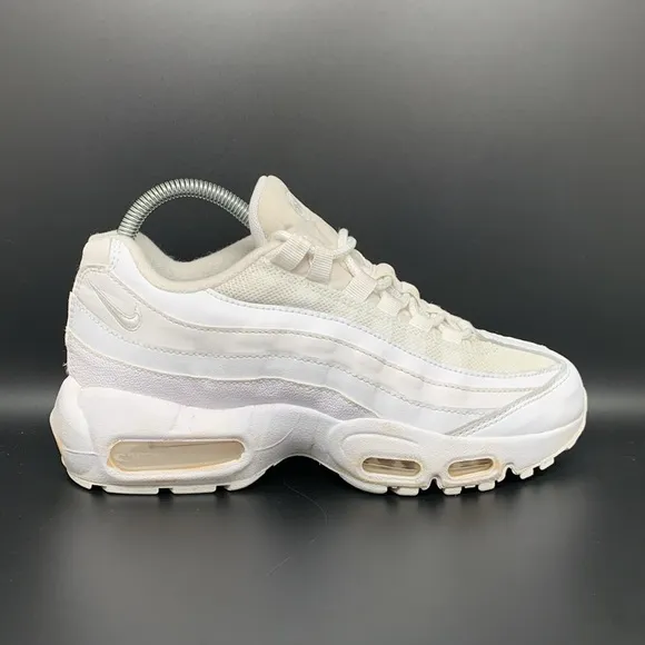Nike Air Max 95 Recraft Running Shoes CJ 3906-100 Youth Sz 5.5 / Women’s Sz 7