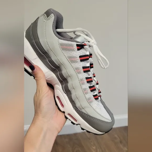 Nike Air Max 95 White and Gray Sneakers