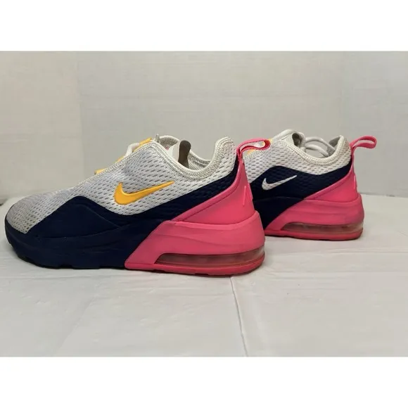 Nike Air Max Motion 2 Womens Size 6.5 White Pink Blue Running Sneakers CI6515-10
