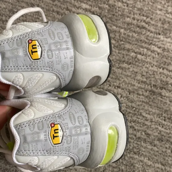 Nike air max plus GS girls boys Unisex sneakers 4.5