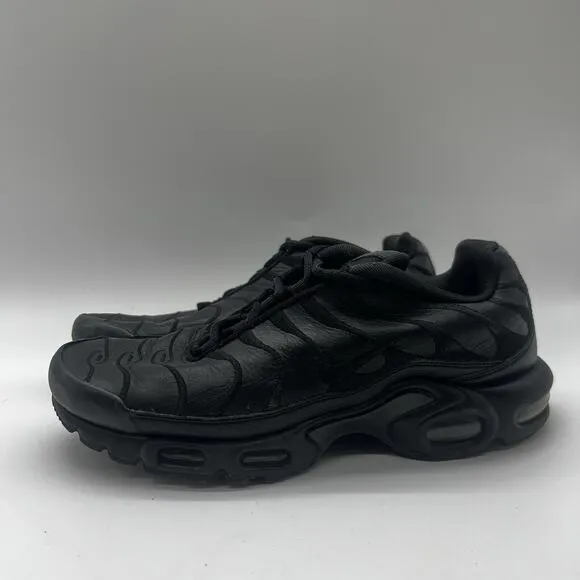 Nike Air Max Plus Triple Black Mens Size 8.5 Athletic Shoes Sneakers AJ2029-001