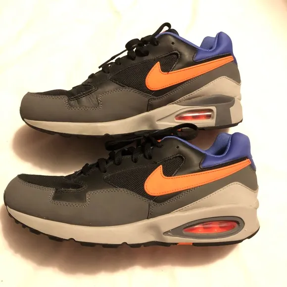 Nike Air Max ST running shoes
