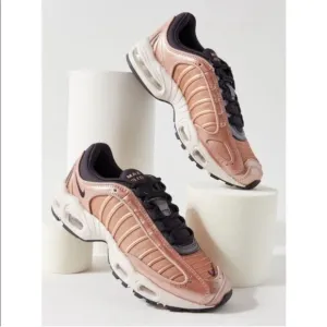 Nike Air Max Tailwind 4 Metallic Red Bronze Sneakers