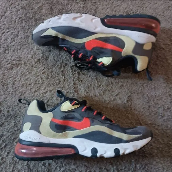 Nike Air Max 270 React Sneakers Grade School Size 5Y, BQ0103-015 PRE-OWNED