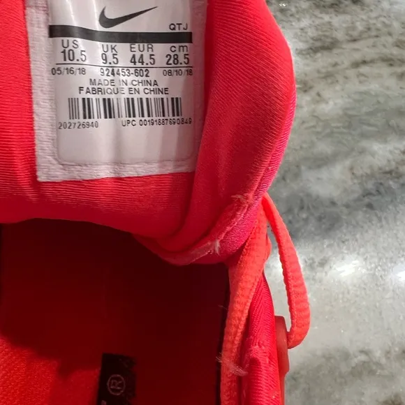 Nike Air Vapormax Plus Men size 10.5