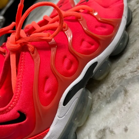 Nike Air Vapormax Plus Men size 10.5