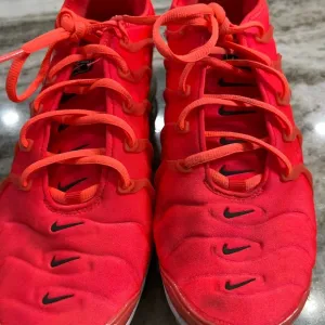 Nike Air Vapormax Plus Men size 10.5