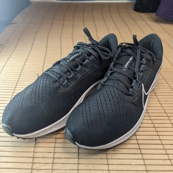 Nike Air Zoom Pegasus 38 Men's Size 13 Black Running Shoes Sneakers CW7356-002