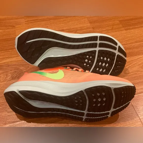 Nike Air Zoom Pegasus Peach Green Running Shoes