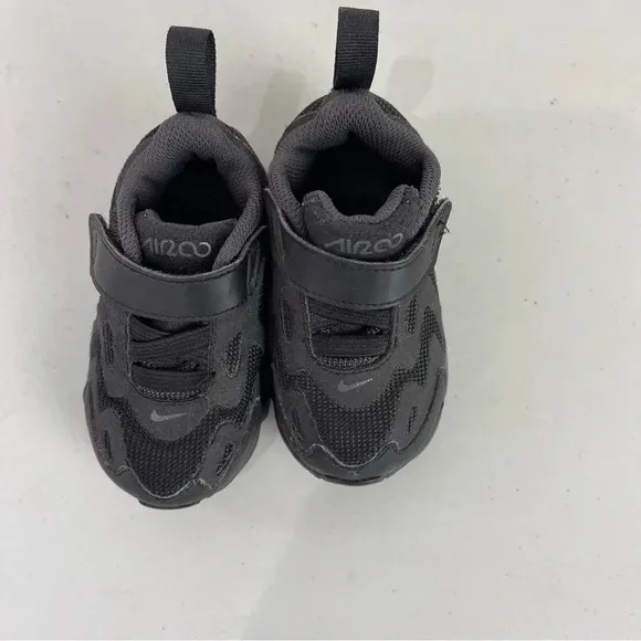 Nike AirMax 200 Black Sneakers Low Top Toddler Size 4C Unisex Baby AT5629-001