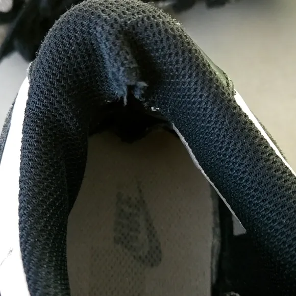 Nike Black &amp; White Dunk Low Unisex Kids Sneakers 7Y