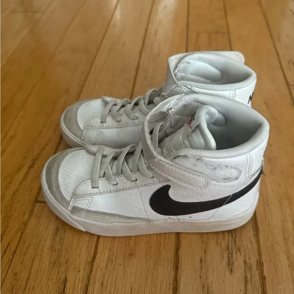 Nike Blazer High '77 Vintage Sneaker size 13c Kids, white