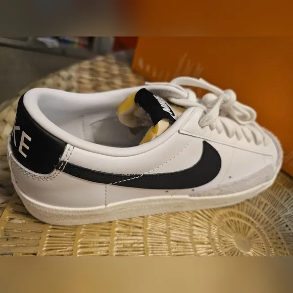 Nike Blazer Low '77 White and Black  Sneakers (Unisex)