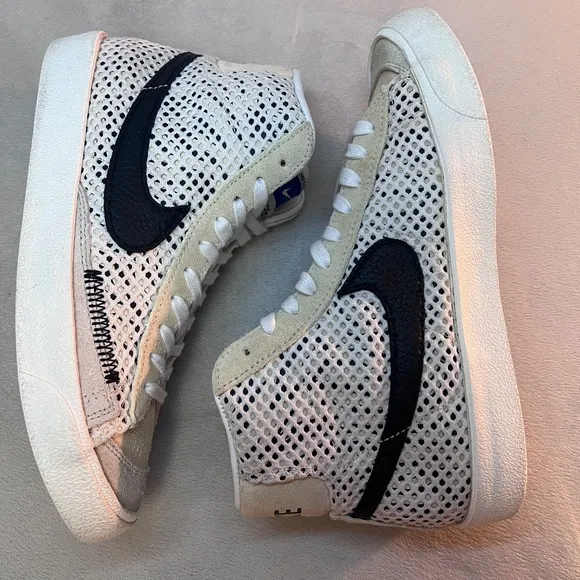 Nike Blazer Mid' 77 Alter and  Reveal (GS) Sz 6Y Unisex  Sneakers Black / White