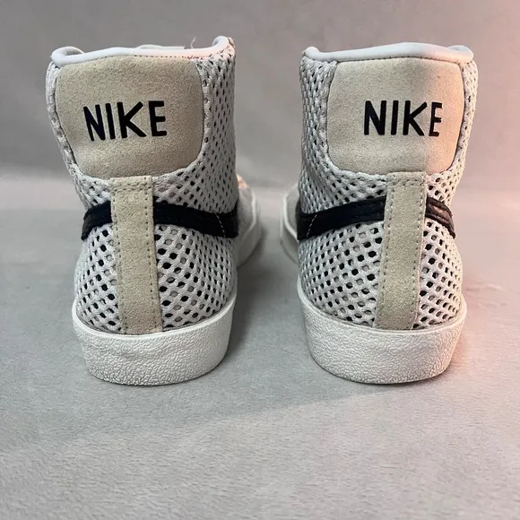 Nike Blazer Mid' 77 Alter and  Reveal (GS) Sz 6Y Unisex  Sneakers Black / White
