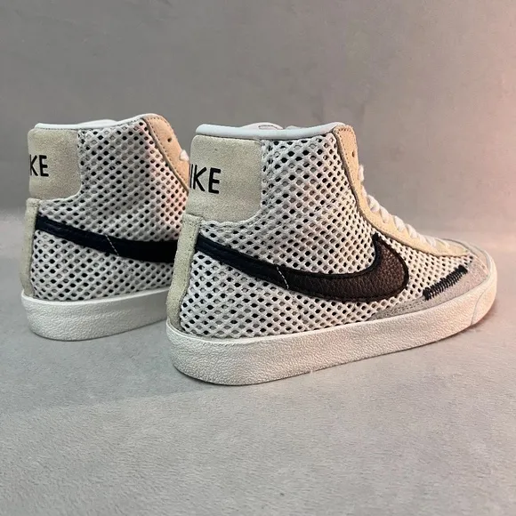 Nike Blazer Mid' 77 Alter and  Reveal (GS) Sz 6Y Unisex  Sneakers Black / White