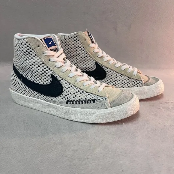 Nike Blazer Mid' 77 Alter and  Reveal (GS) Sz 6Y Unisex  Sneakers Black / White