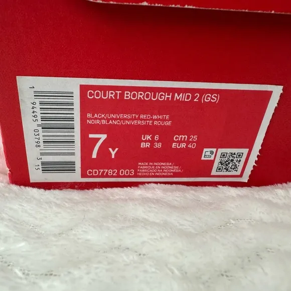 Nike Court Borough Mid 2 (GS) size 7 Youth