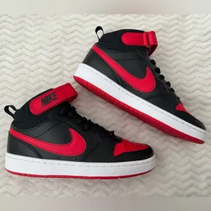 Nike Court Borough Mid 2 (GS) size 7 Youth