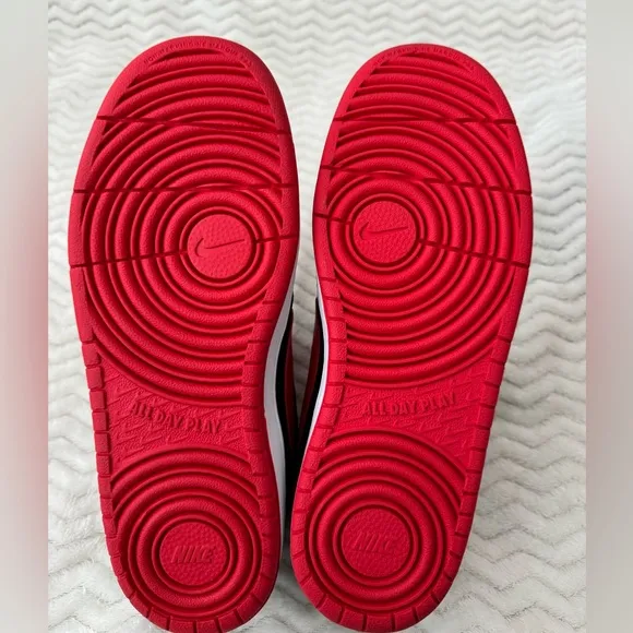 Nike Court Borough Mid 2 (GS) size 7 Youth