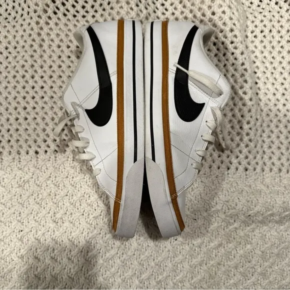 NIKE COURT LEGACY SNEAKERS MENS 12 WHITE EXC.CONDITION