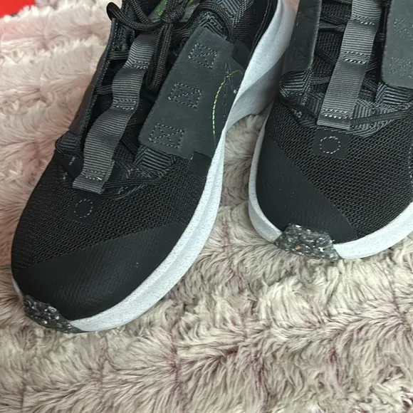 NIKE Crater Impact Girl Sneakers size 6Y