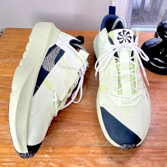 Nike Crater Impact Youth Sneakers - Unisex
