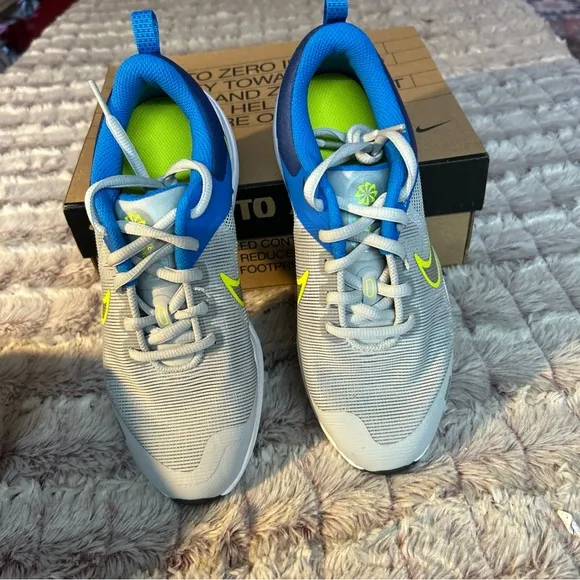 NIKE Downshifter kids sneakers size 3.5