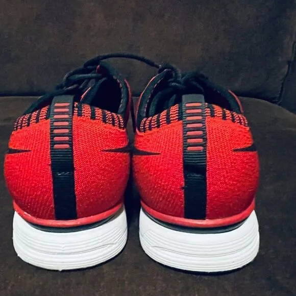 Nike Flyknit Trainer Running Shoes Mens 6.5 Womens 8 Red Black AH8396-601 XLNT