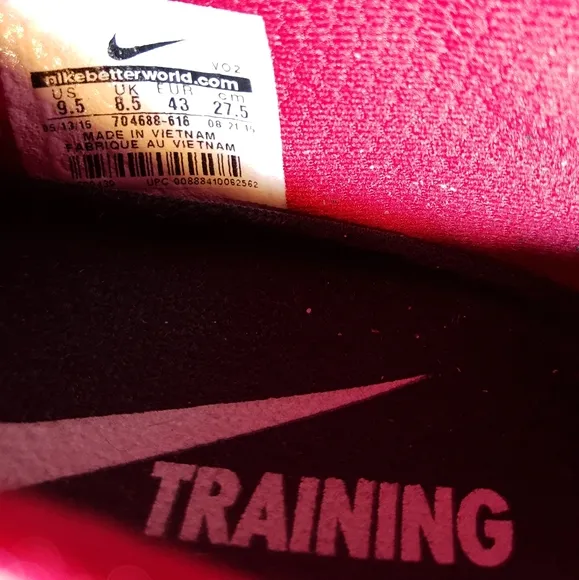 Nike Flywire Red Black Training Sneakers