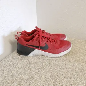 Nike Flywire Red Black Training Sneakers